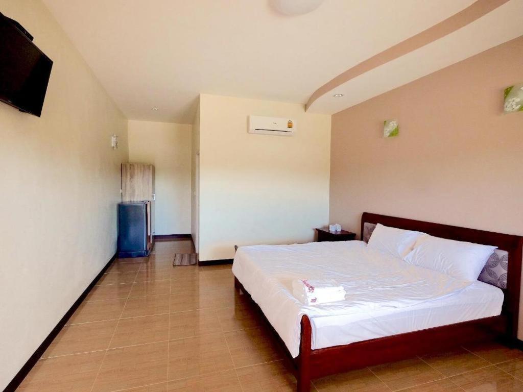 Prakaithong Hotel Amphoe Sawang Daen Din Ngoại thất bức ảnh