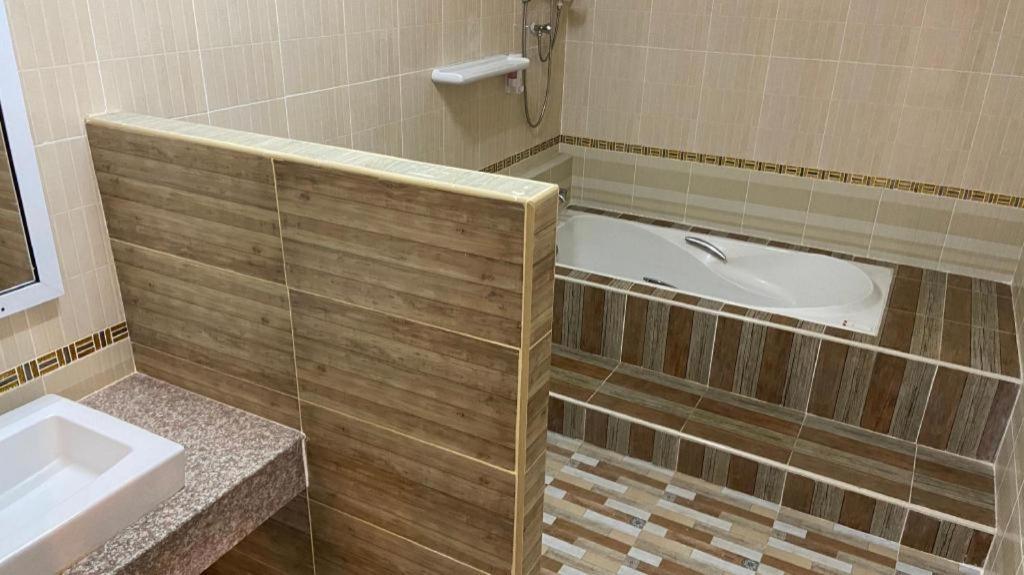 Prakaithong Hotel Amphoe Sawang Daen Din Ngoại thất bức ảnh