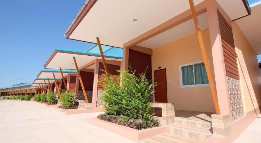 Prakaithong Hotel Amphoe Sawang Daen Din Ngoại thất bức ảnh